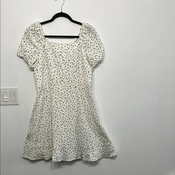 LOFT Polka Dot Puff Sleeve Dress– Size 6 - Picture 2 of 7